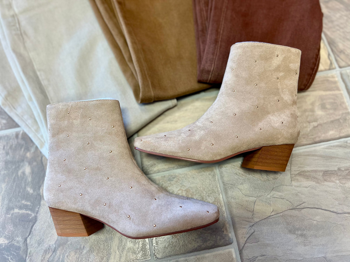 Corkys Such A Tease - Sand