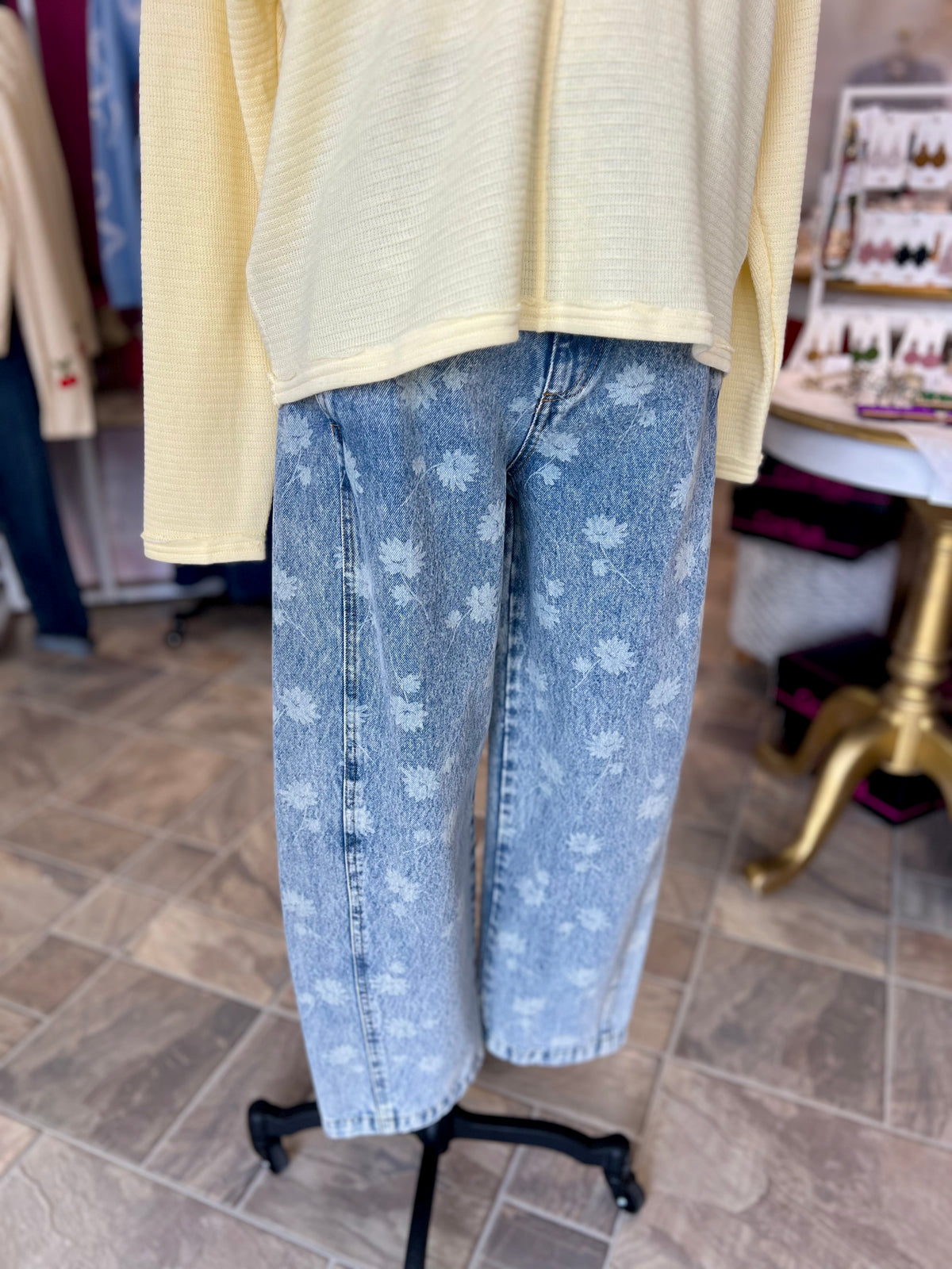Dandelion Jeans - Light Wash