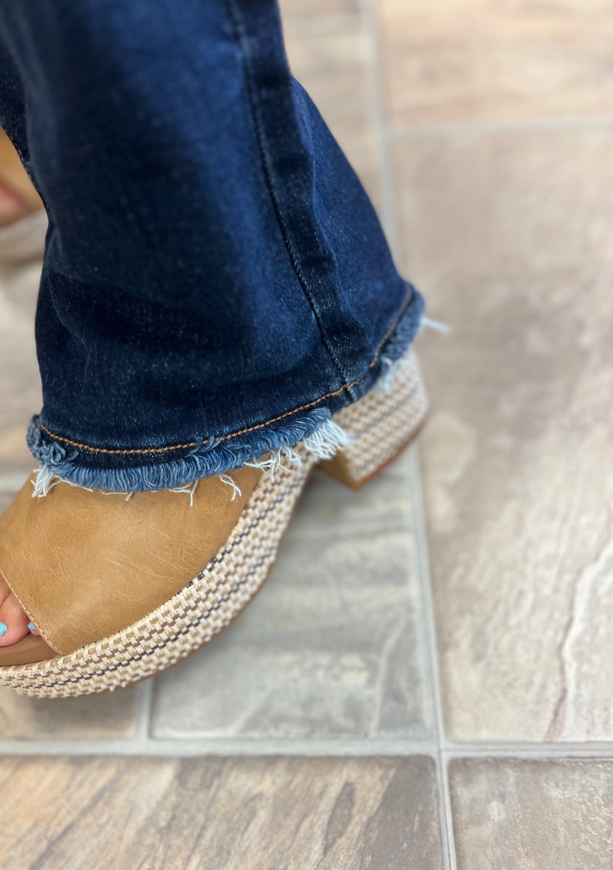 Judy Blue Mid-Rise Straight Leg Fray Jean