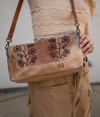BedStu Hyperbolic Handbag - Desert Stone Rustic