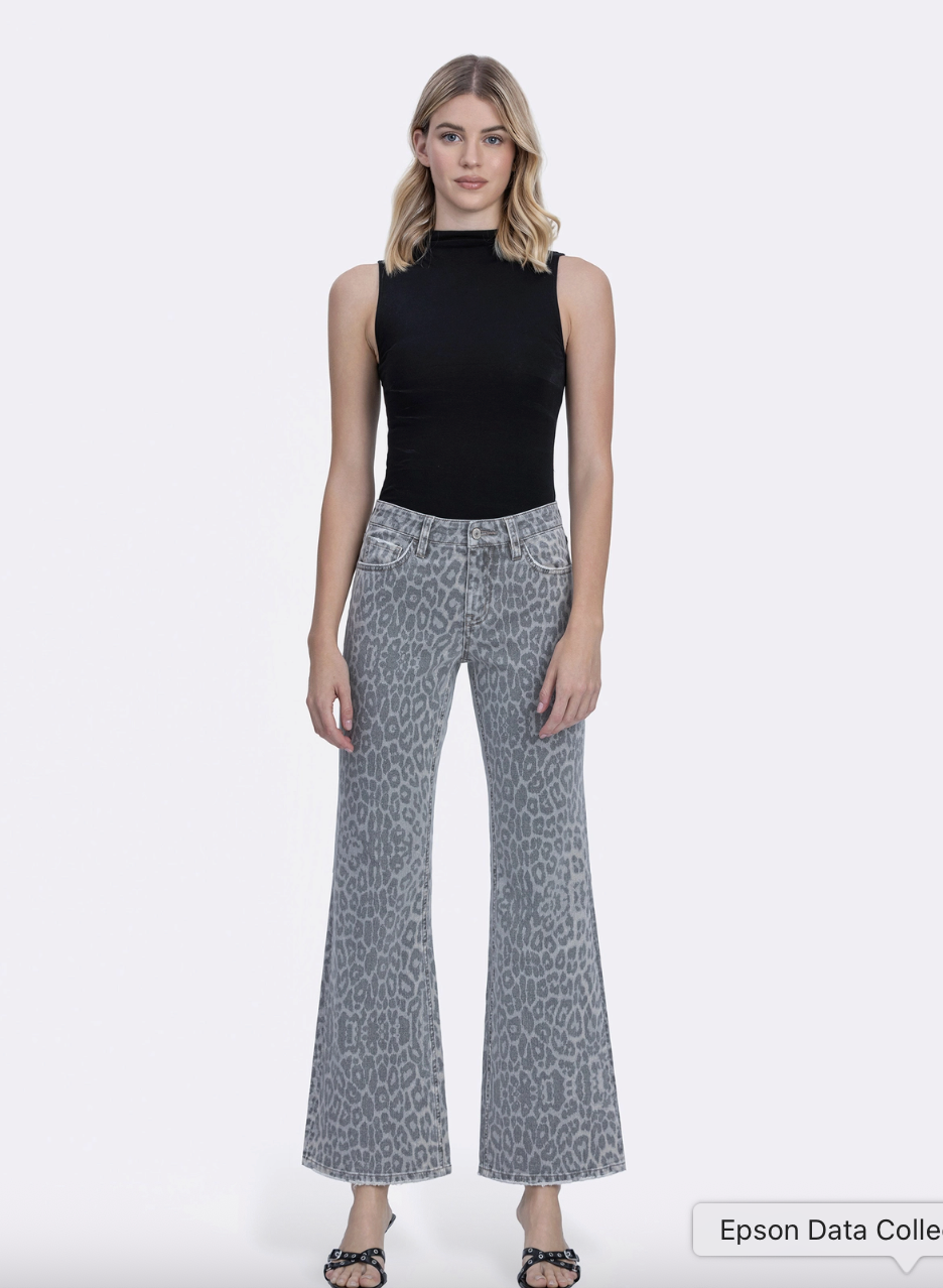 Vervet Cheryl Flare - Grey Leopard